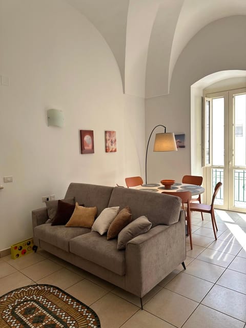 Dining area, Lunch
