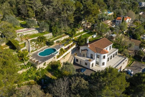 Property building, Bird's eye view, Swimming pool