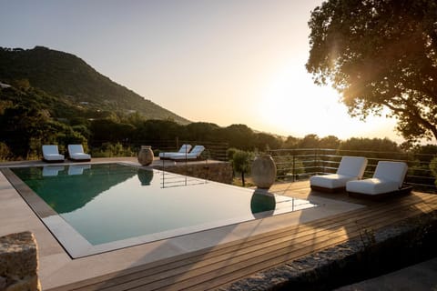 Patio, Mountain view, Pool view, Swimming pool, Swimming pool, Sunset, sunbed
