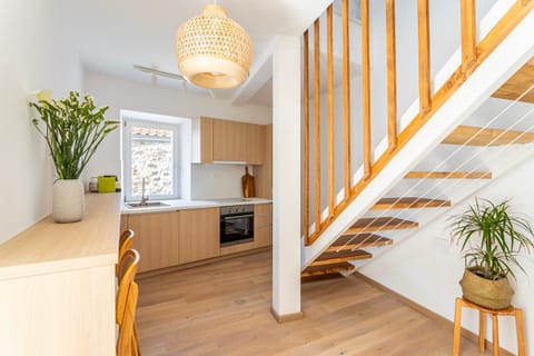 dishwasher, oven, stove, kitchen