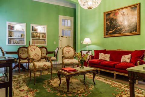 Library, Living room, Seating area