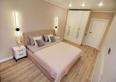 Bed, Bedroom, wardrobe