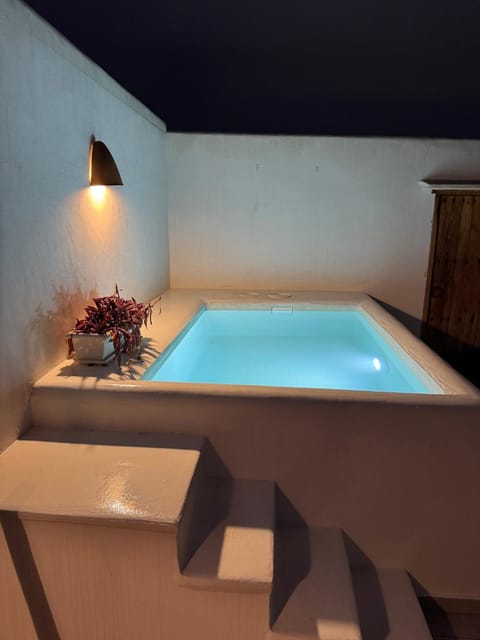 Night, Swimming pool