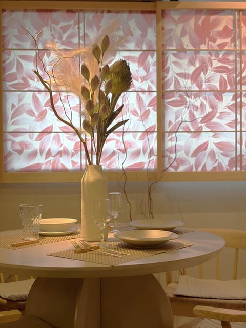 Decorative detail, Dining area