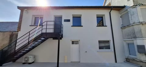 Property building, Facade/entrance