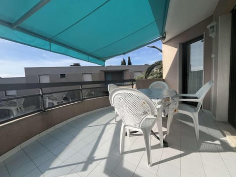 Day, View (from property/room), Balcony/Terrace, Dining area