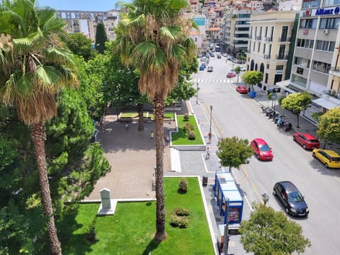 Property building, Spring, Day, Neighbourhood, Natural landscape, Bird's eye view, City view, Street view, Location