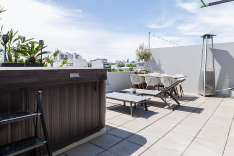 Day, View (from property/room), Balcony/Terrace, Dining area