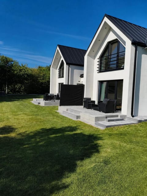Property building, Garden view