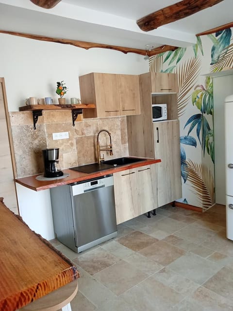 dishwasher, oven, stove
