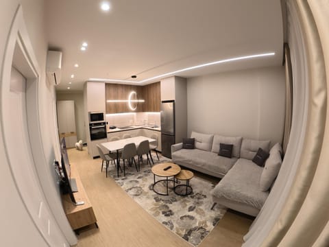 TV and multimedia, Living room, Seating area, Dining area