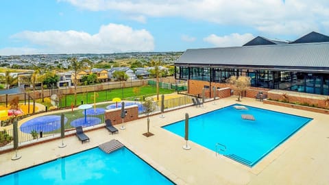 Balcony/Terrace, Aqua park, Swimming pool