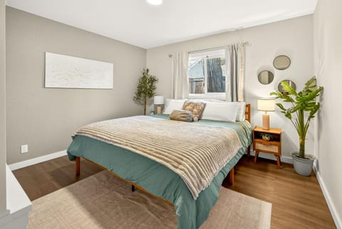 Bed, Bedroom