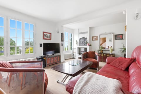 Property building, Living room, City view, City view, Street view, Street view, Quiet street view, Inner courtyard view