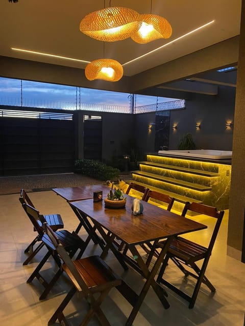 Hot Tub, Seating area, Swimming pool
