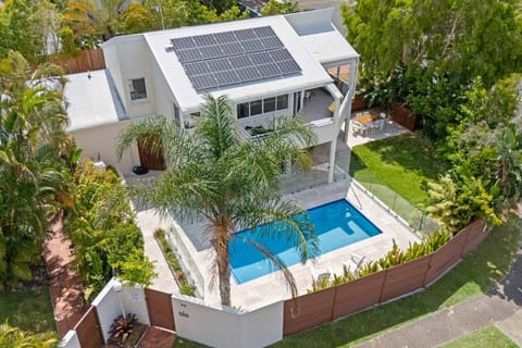 Property building, Pool view, Swimming pool
