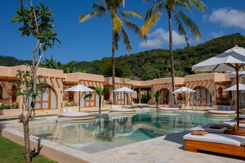 Property building, Swimming pool
