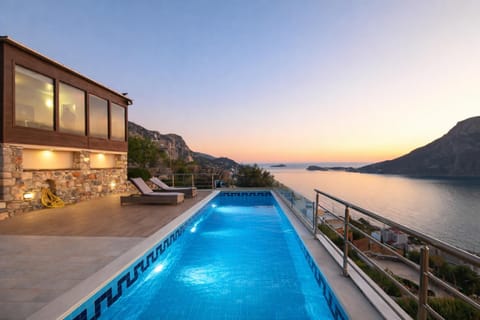 Pool view, Swimming pool, Swimming pool
