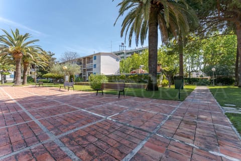 Property building, Garden