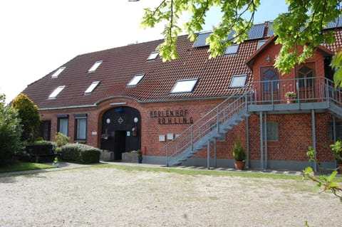 Property building, Day