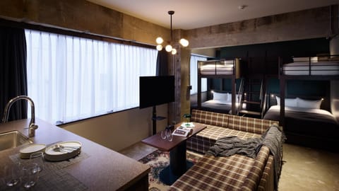 Bed, Kitchen or kitchenette, Dining area, Bedroom, bunk bed, kitchen