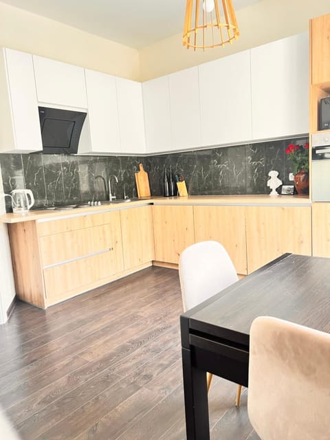 Coffee/tea facilities, Dining area