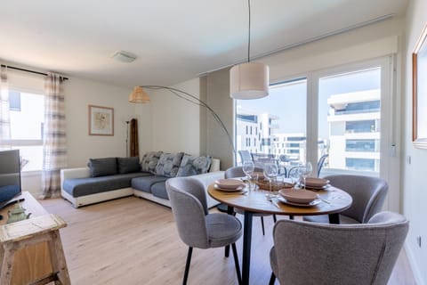 Living room, Dining area