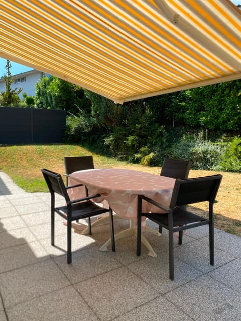 Garden, Balcony/Terrace