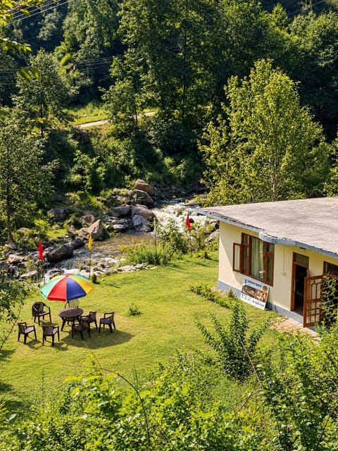 Property building, Natural landscape, Garden, Garden view