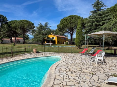 Garden view, Swimming pool, sunbed