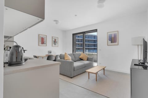 Kitchen or kitchenette, Living room, Seating area