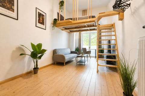 Living room, Photo of the whole room, Bedroom