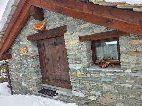 Property building, Winter
