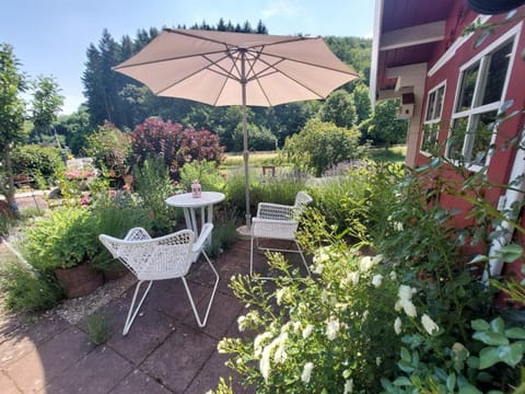 Summer, Garden, Balcony/Terrace, Seating area, Garden view