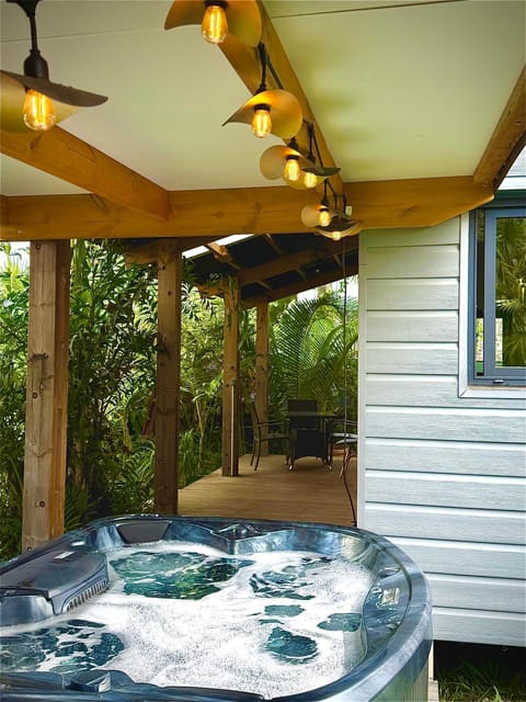 Patio, Hot Tub