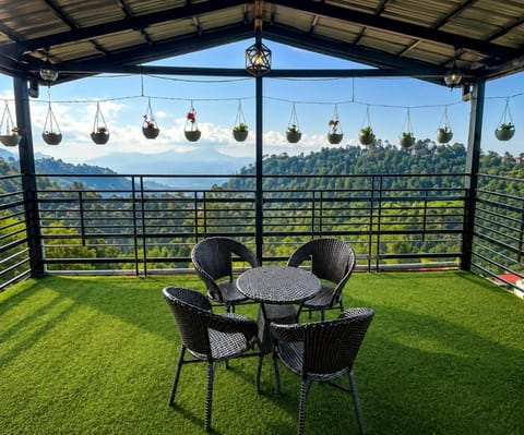 Patio, Day, Natural landscape, Balcony/Terrace, Garden view