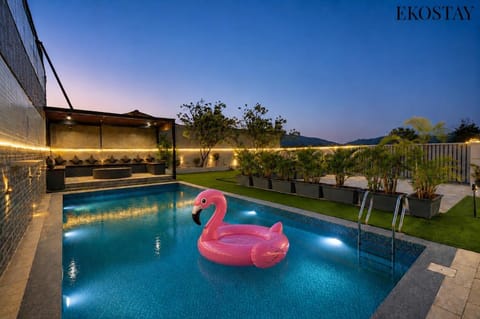 Day, Natural landscape, Evening entertainment, Pool view, Swimming pool, Sunrise, Sunset