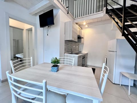 TV and multimedia, Kitchen or kitchenette, Living room, Dining area