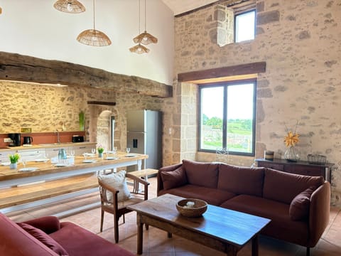 Communal lounge/ TV room, Living room, Dining area, kitchen