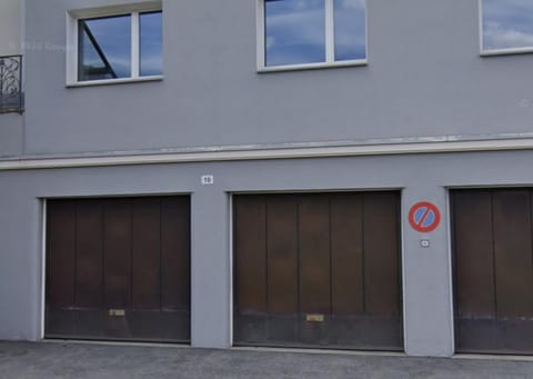 Day, Street view