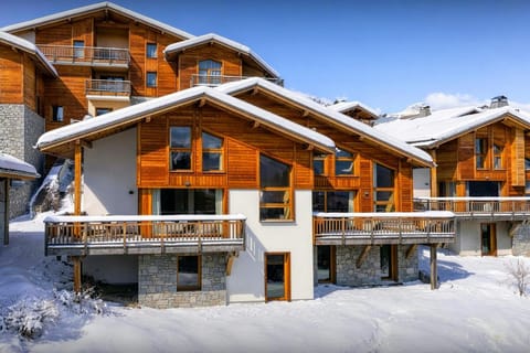 Property building, Day, Natural landscape, Winter, View (from property/room)