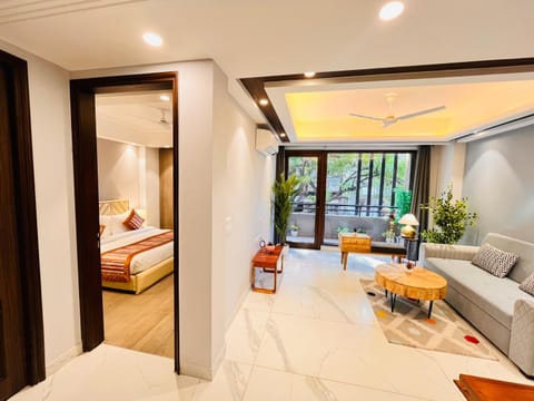 Bed, Living room, Photo of the whole room, Seating area, Bedroom