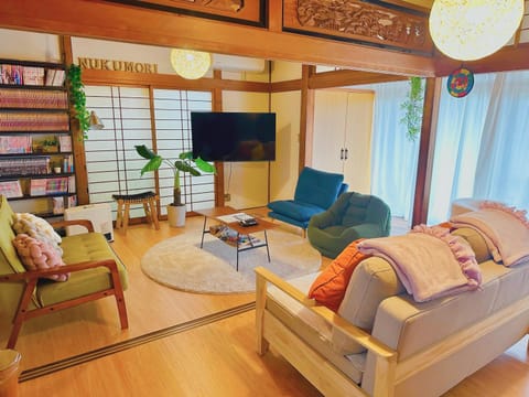 TV and multimedia, Living room