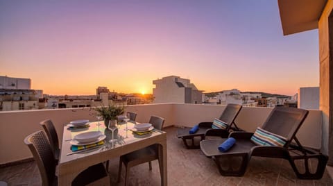 Property building, Balcony/Terrace, Sunset