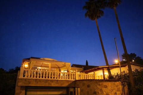 Property building, Night, View (from property/room), Balcony/Terrace