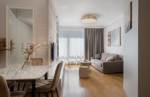 Living room, Dining area, heating