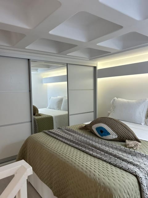 Bed, Photo of the whole room, Guests