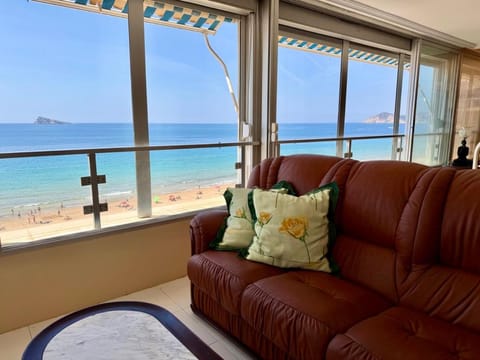 Living room, Sea view
