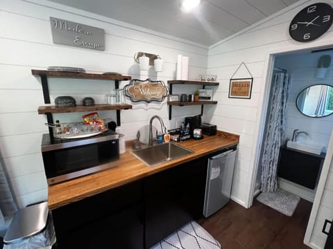 Coffee/tea facilities, Kitchen or kitchenette, toaster