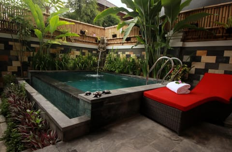 Property building, Pool view